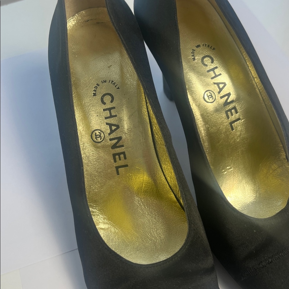 CHANEL Vintage CC Lovo Silk Black Pumps High Heel Shoes - Picture 8 of 15